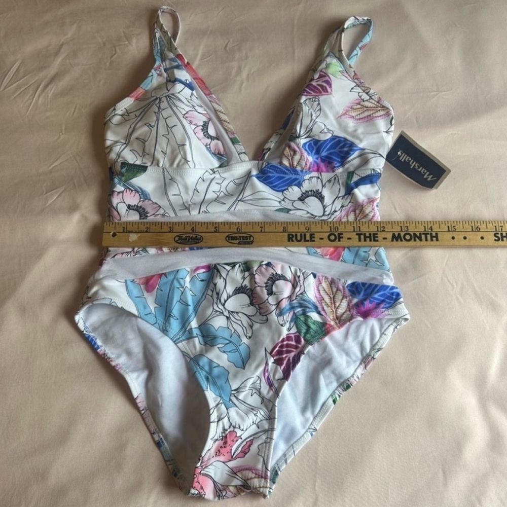 NWT Coastal Waves One-Piece Swimsuit – Size Small - Picture 4 of 8